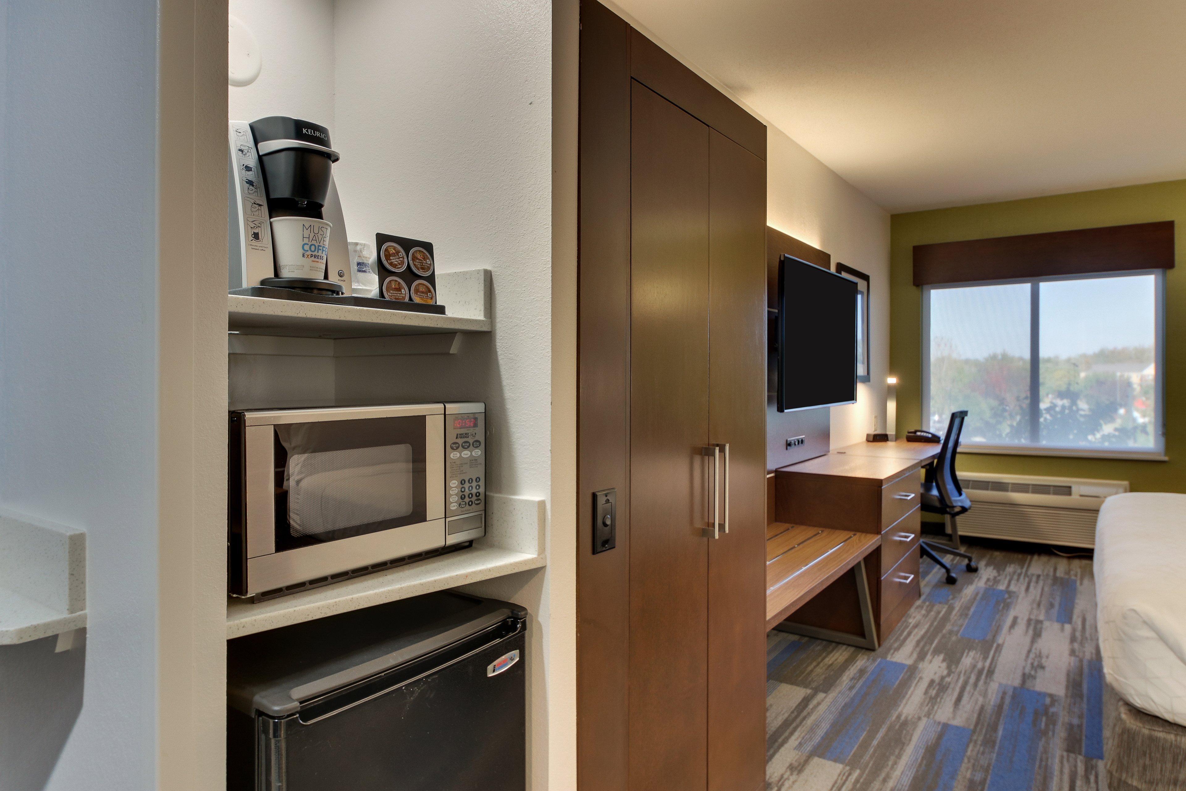 Holiday Inn Express Fishkill By Ihg Exterior photo