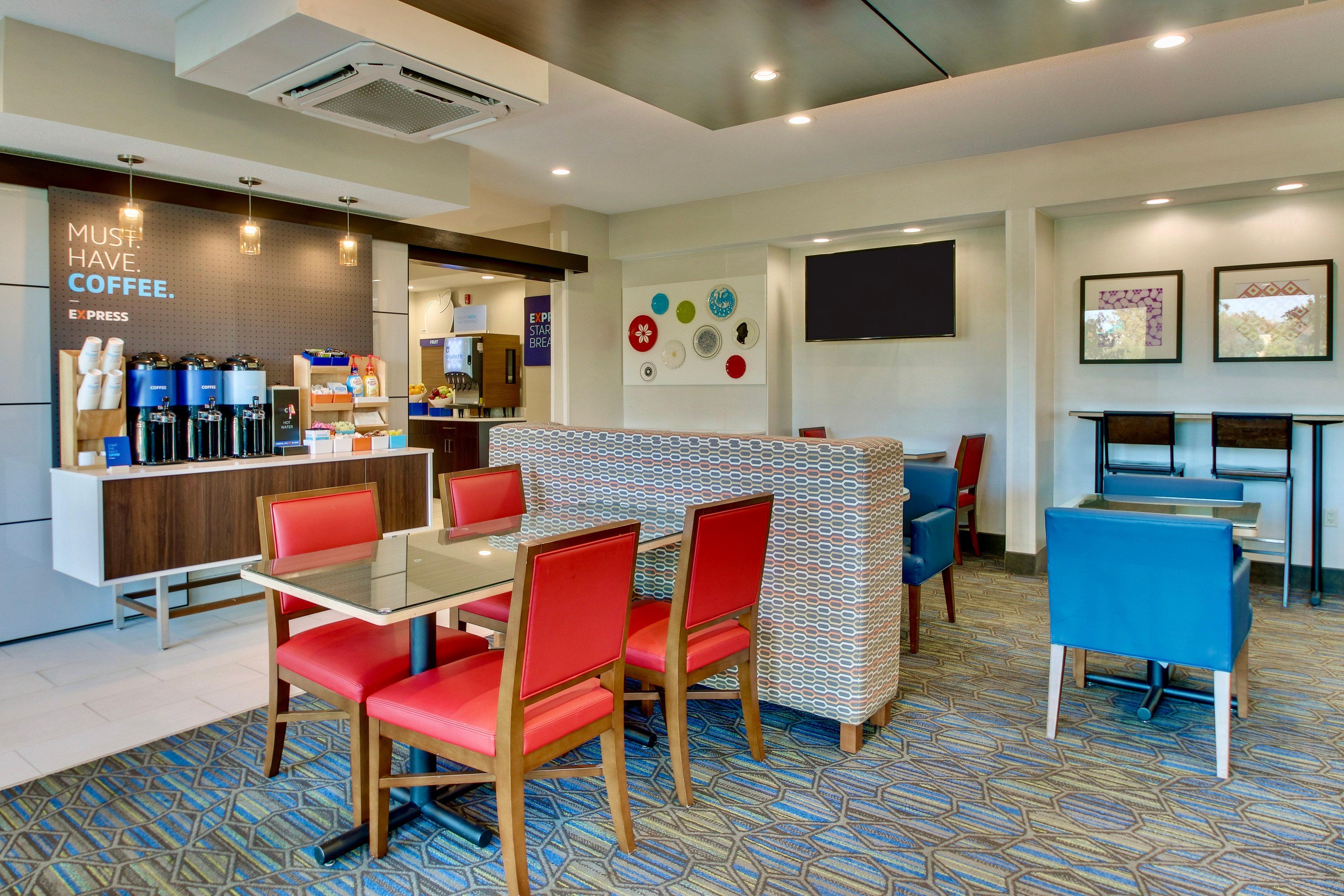 Holiday Inn Express Fishkill By Ihg Exterior photo