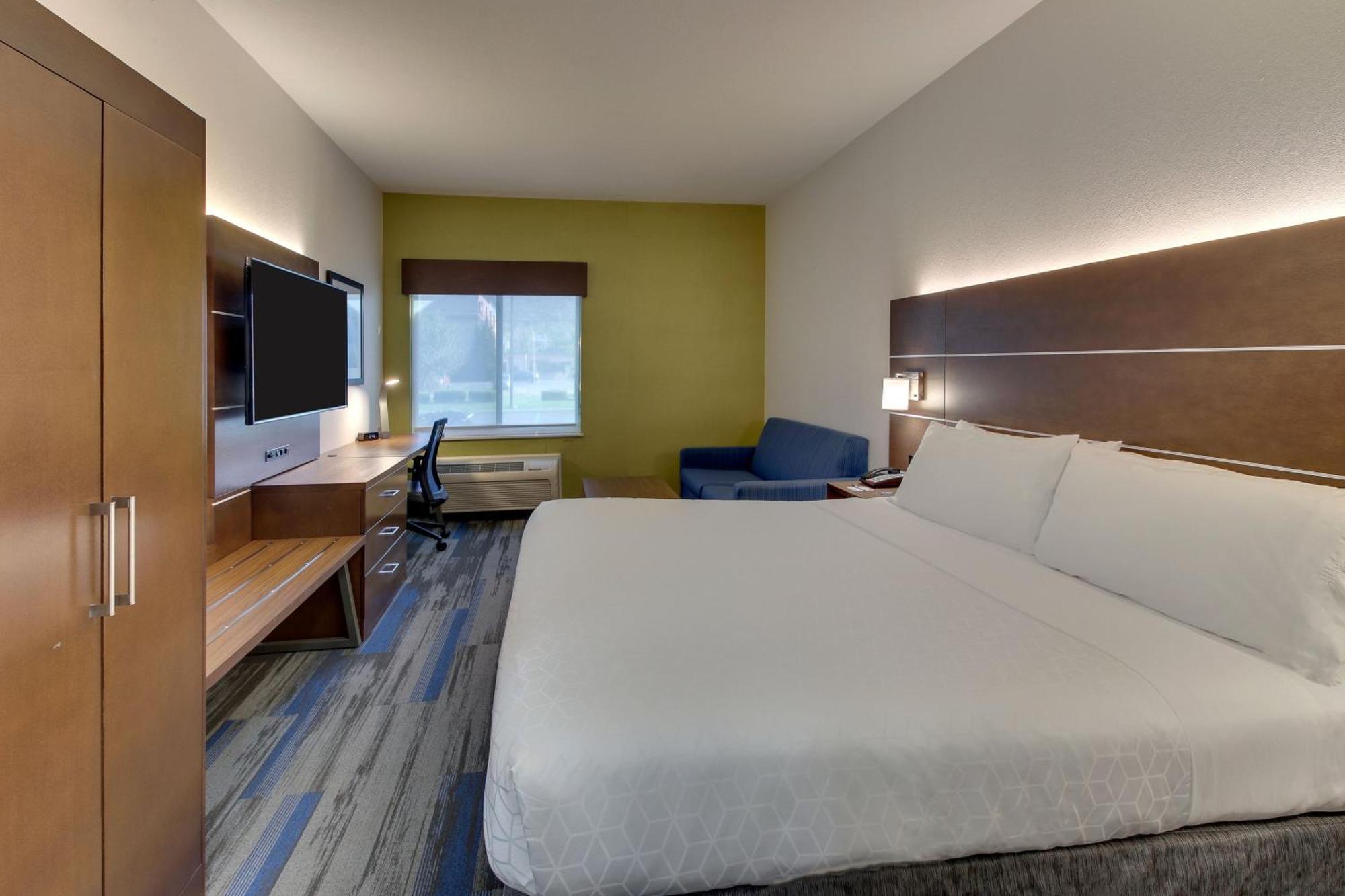 Holiday Inn Express Fishkill By Ihg Exterior photo